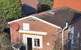 Kleines Haus In Seenaehe